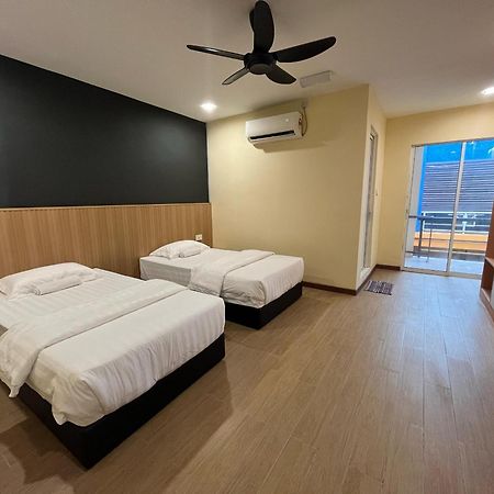 Halo Hotel Семпорна Екстер'єр фото